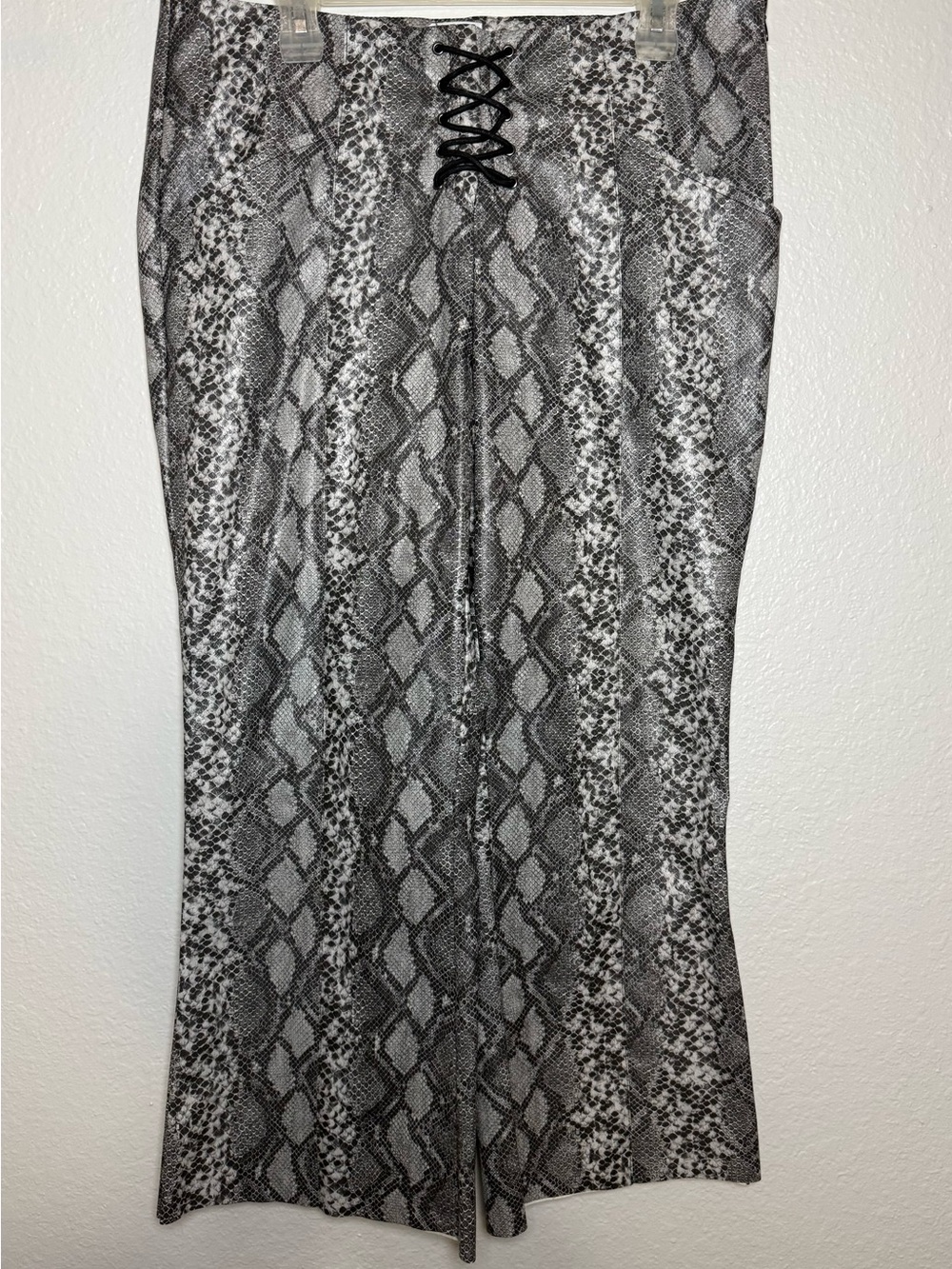 Ecote Snake Print Lace-Up wide Leg Dress Pants Womens Size XL Gray Black Short